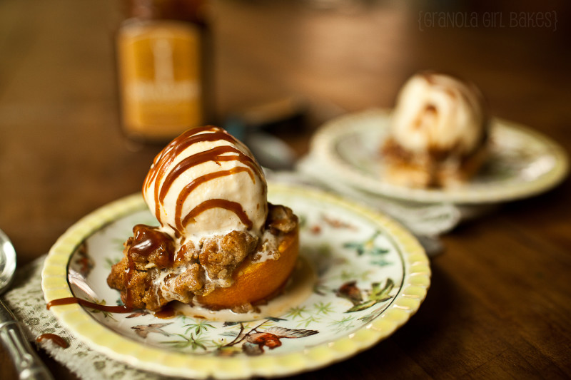 Caramel Crumb Pecan Peaches :: Granola Giril Bakes 5