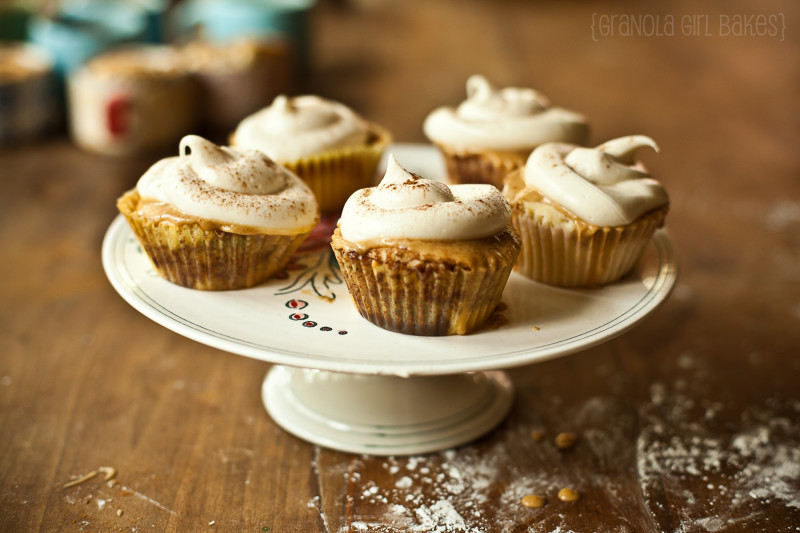 Cinnamon Roll Cupcakes :: Granola Girl bakes 18